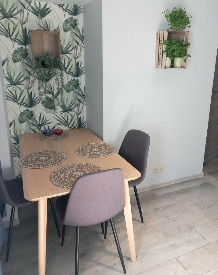 Hola Apartamenty Piotrkowska Лодз Екстериор снимка