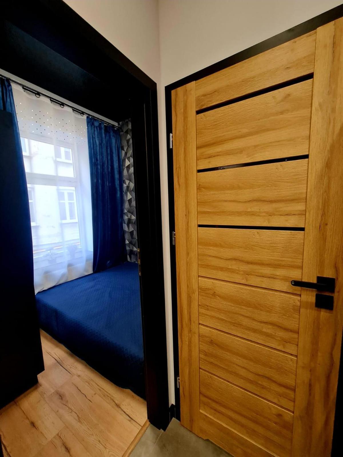 Hola Apartamenty Piotrkowska Лодз Екстериор снимка